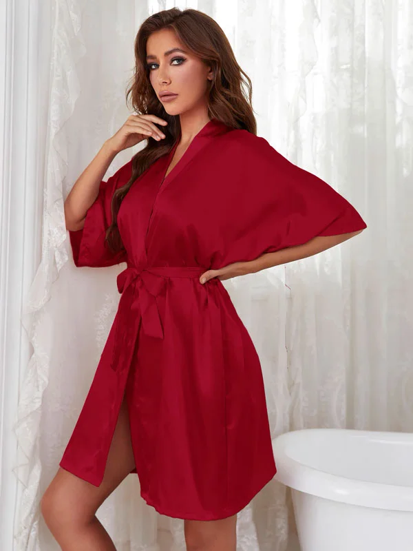 Robe de Chambre Kimono Rouge en Satin pour Femme ""Symphonie Enveloppante""