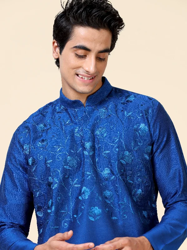 Tattva Men Embroidered Cotton Blend Asymmetric Kurta