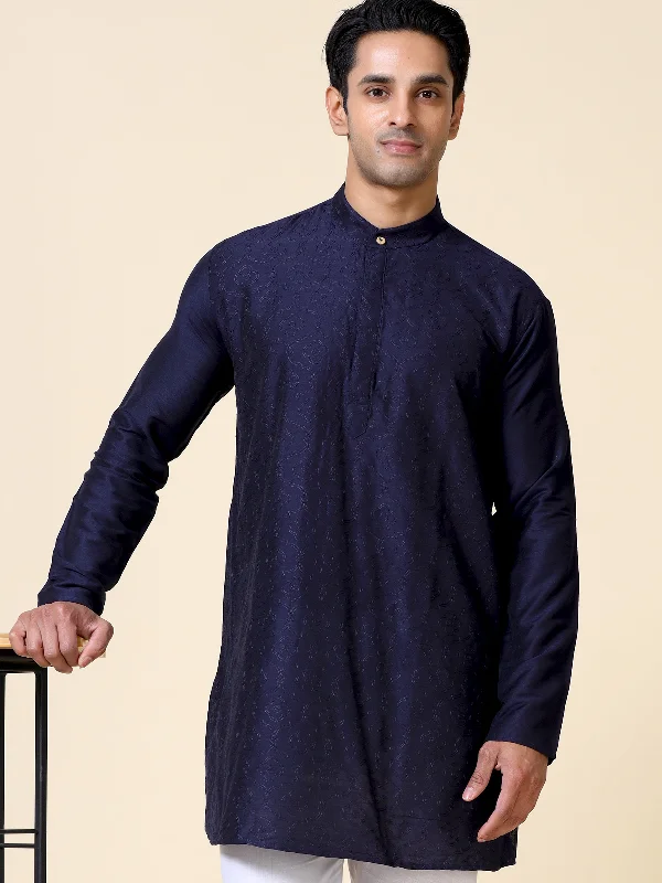 Tattva Men Embroidered Cotton Blend Straight Kurta