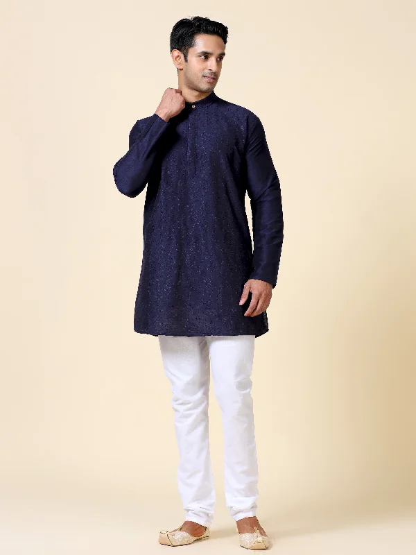 Tattva Men Embroidered Cotton Blend Straight Kurta